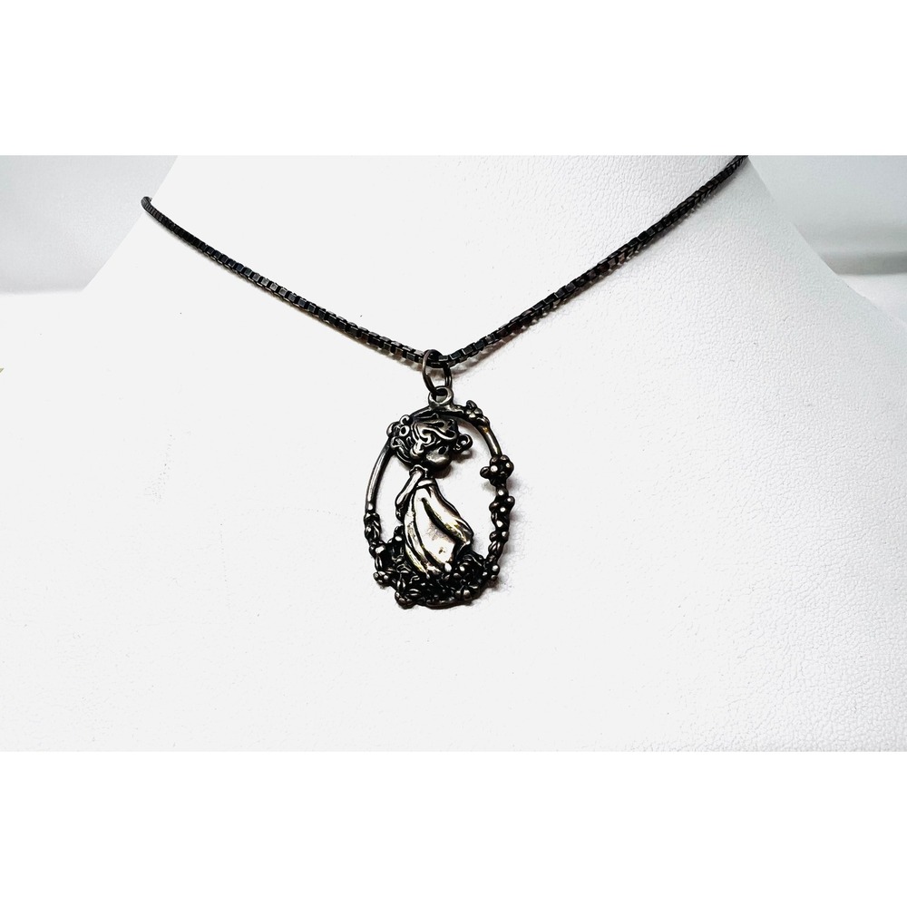 Vintage Precious Moments Sterling Silver 925 Girl Pendant Box Chain Necklace - Picture 3 of 8
